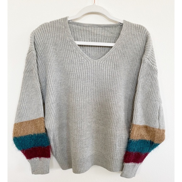 New Multi-colored Fur Cuff Sleeve Grey Pullover Sweater - Picture 8 of 11